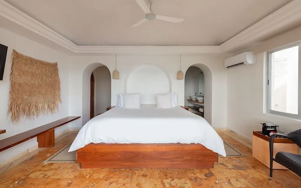 Mereva Tulum 4*,
