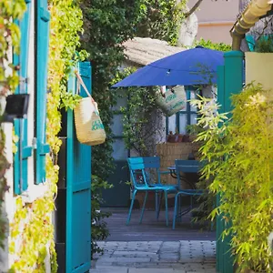 https://les-lauriers-saint-tropez.fr-provencehotel.com